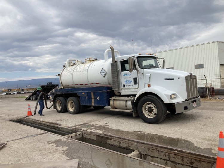 Commercial storm drain vault, commercial storm water vault